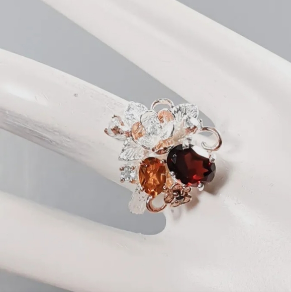 STUNNING Natural Garnet, Citrine, & Aqua Marine Ring - Picture 8 of 10